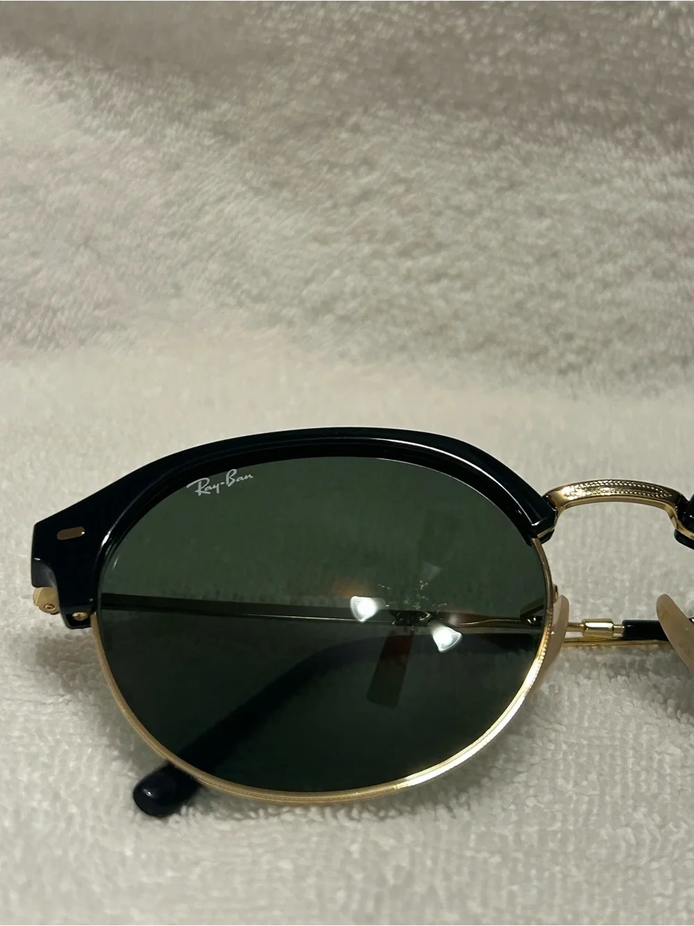 Authentic Ray-Ban RB 4429 Sunglasses in Black